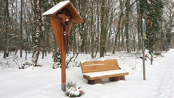 Scheune im Schnee